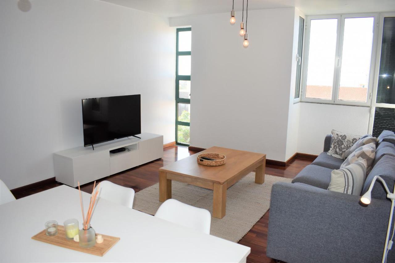 Madeira, 3 Bedroom Apartment With Ocean Views In Funchal Екстер'єр фото